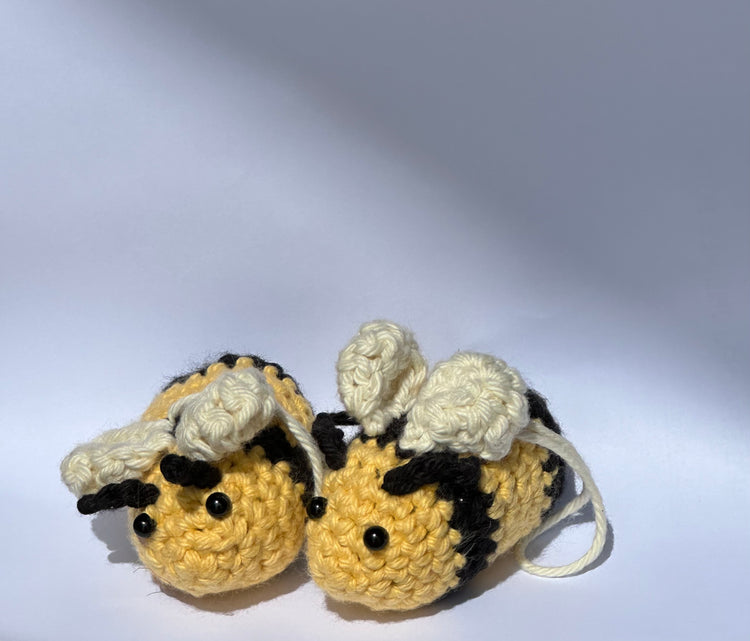 Crochet Bee (Lavender)