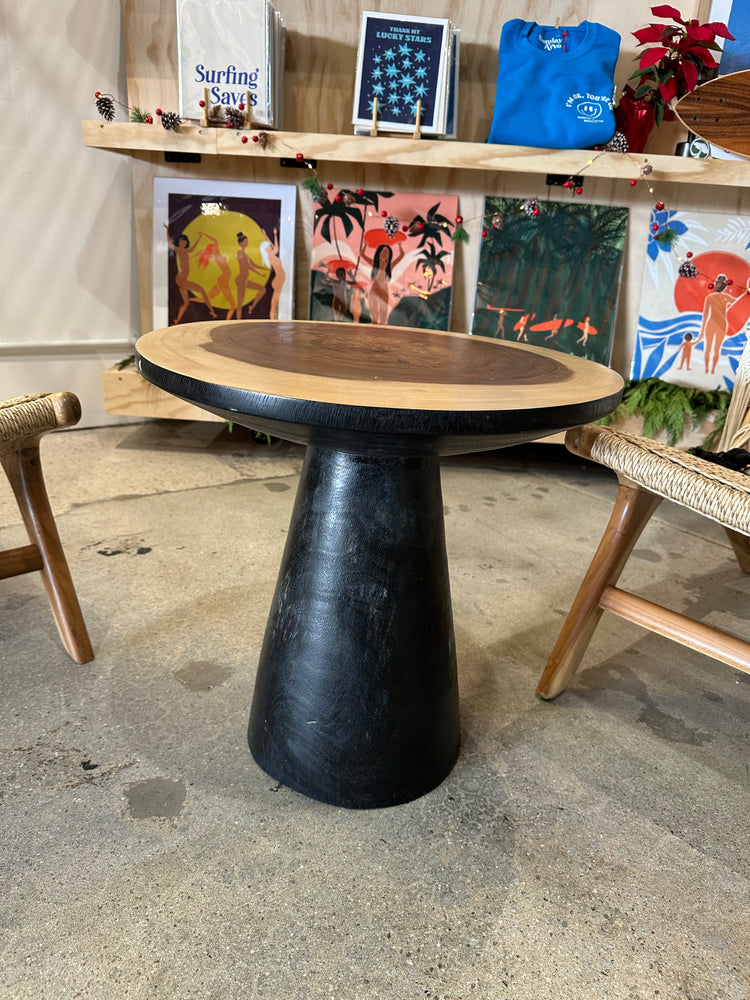 Suar Round Side Table