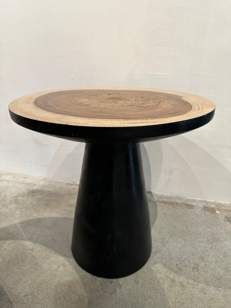 Suar Round Side Table