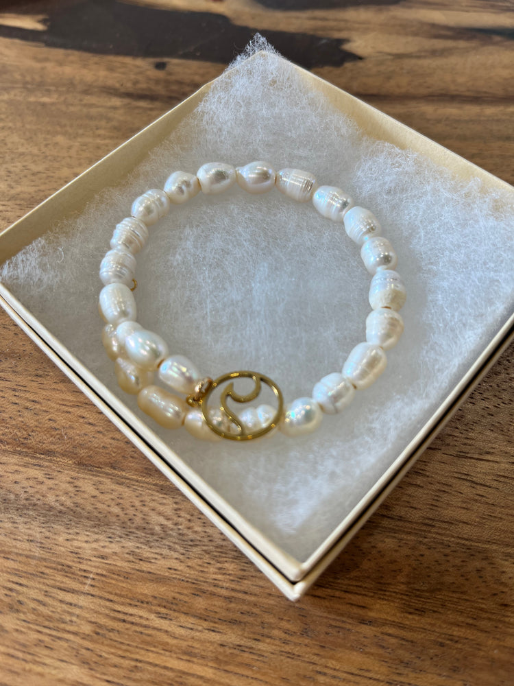 Thread & Crystal ALL PEARL Bracelet